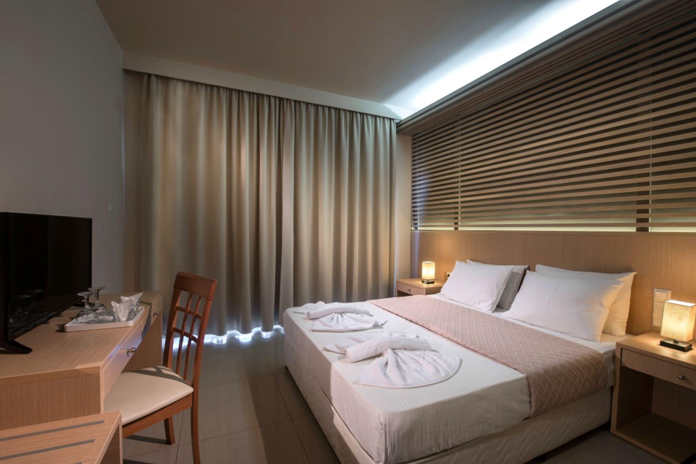 Oasis Beach Hotel - Adults Only Anissaras Dış mekan fotoğraf