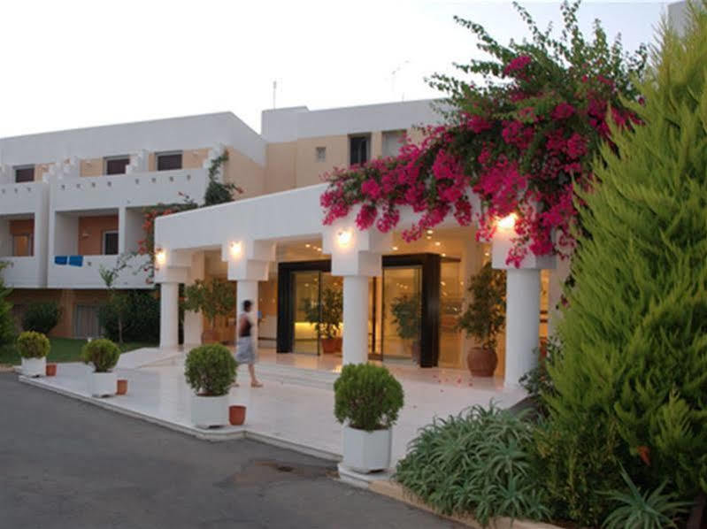 Oasis Beach Hotel - Adults Only Anissaras Dış mekan fotoğraf